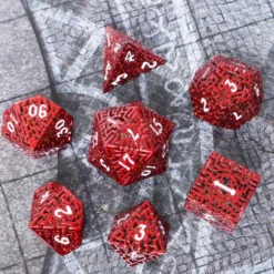 Set de Dés Métalliques Ajourés – Modèle "Labyrinthe" rouge et blanc