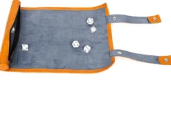 Trousse à dés parchemin
